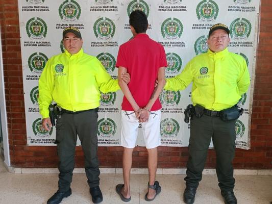 Un hombre capturado por el delito de tráfico fabricación o porte de armas de fuego