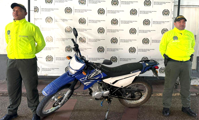 Las acciones investigativas adelantadas por la SIJIN, permitieron identificar una vivienda en el barrio Popular dónde ocultaban la motocicleta