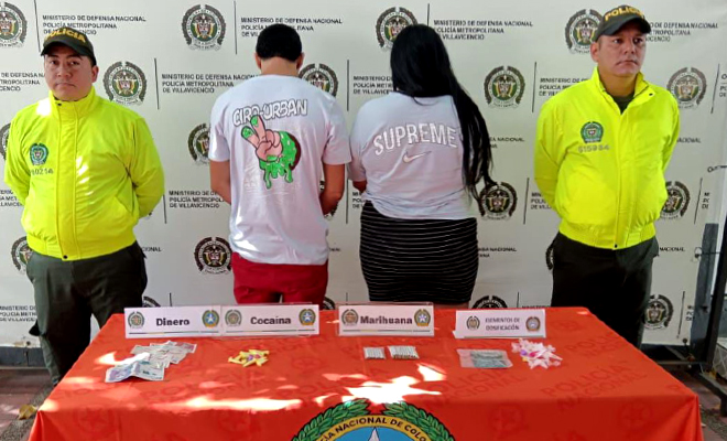 A través de una diligencia de registro y allanamiento fueron sorprendidos con 41 dosis de sustancias alucinógenas, elementos para su dosificación y dinero en efectivo, producto de la comercialización de drogas ilícitas.