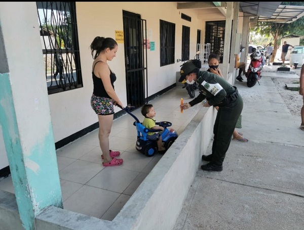 El Departamento de Policía Guainía, invita a la comunidad en general a celebrar este 31 de octubre con tranquilidad y en casa para evitar aglomeraciones.