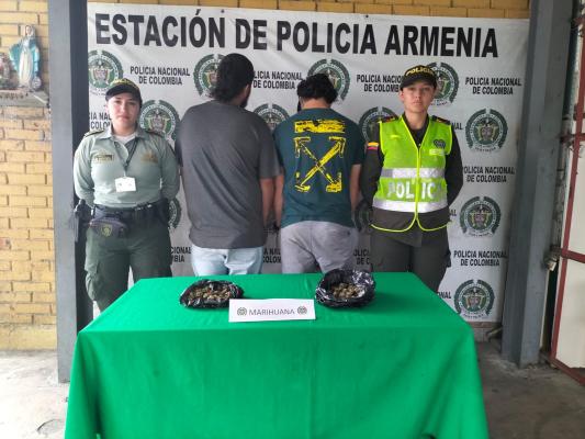 Dos personas son capturadas con estupefacientes