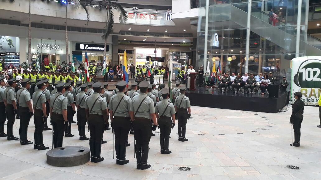 Centro comercial Unicentro en Cali escenario del lanzamiento "Vacaciones Seguras"