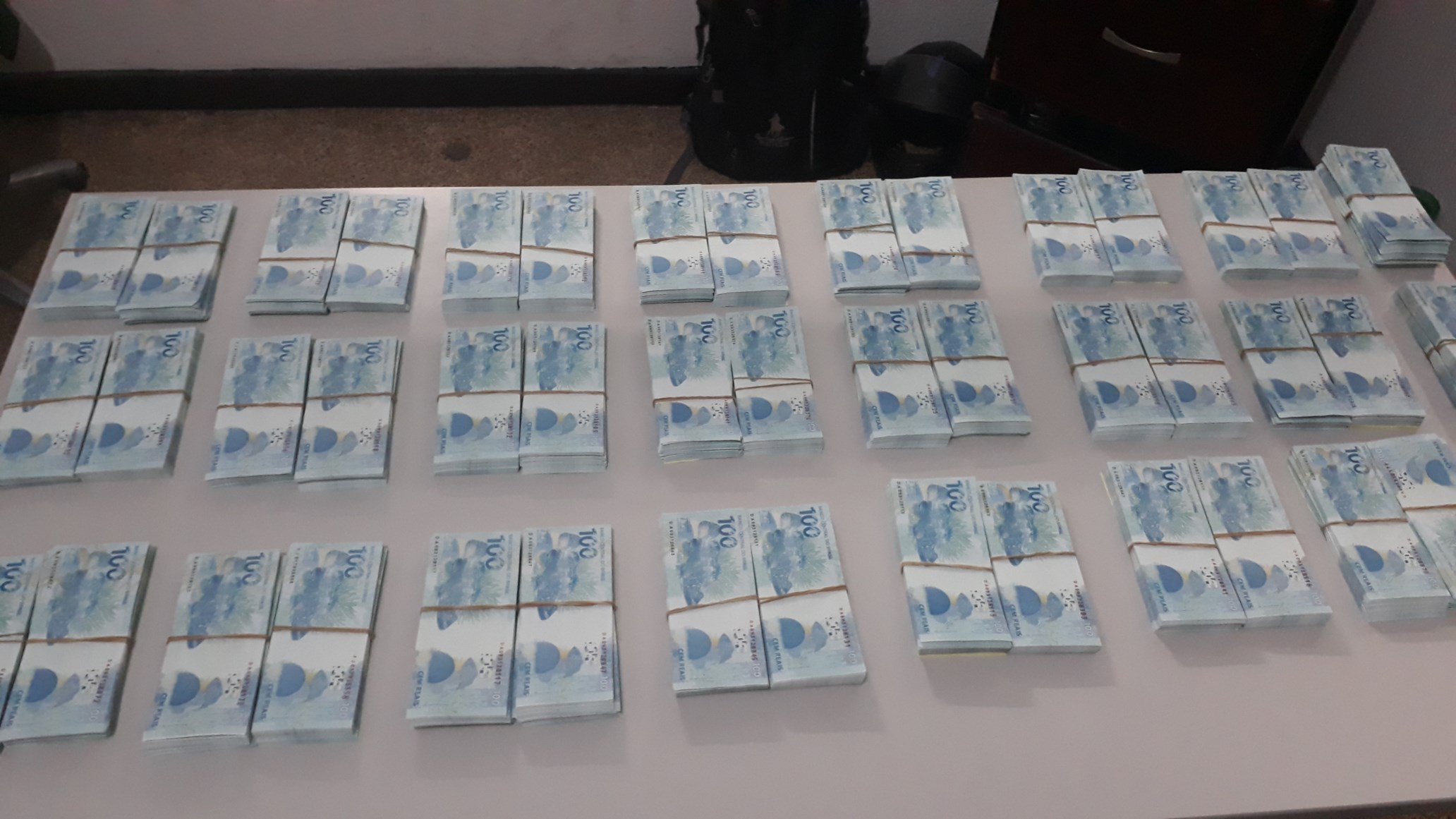 billetes-falsos-desde-el-interior-del-país