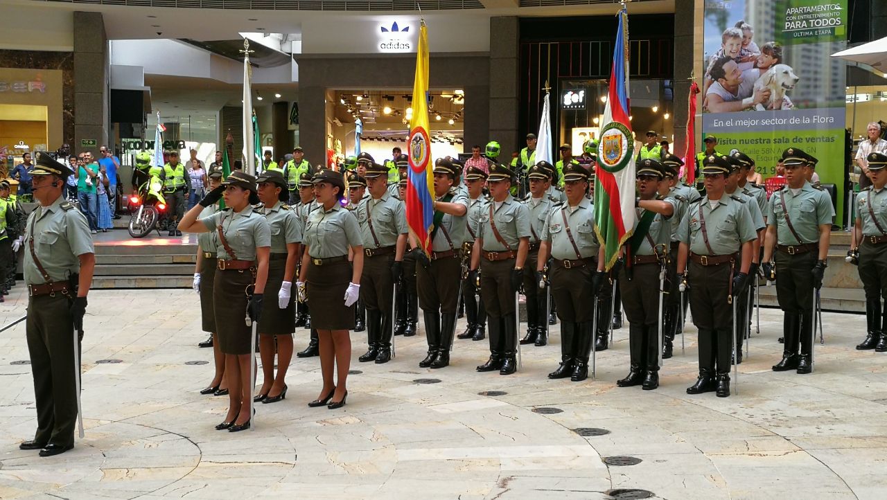 Centro comercial Unicentro en Cali escenario del lanzamiento "Vacaciones Seguras"