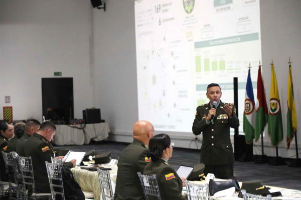 Liderazgo Administrativo para la Transformación compromiso del señor Brigadier General Herbert Luguiy Benavidez Valderrama.