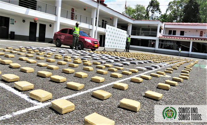 Hallamos_un_vehículo_abandonado_con_marihuana