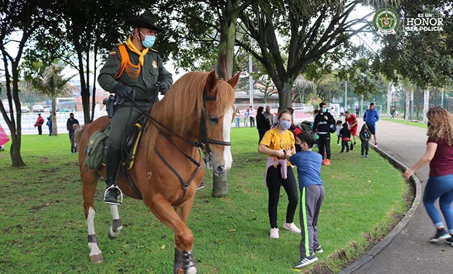 Los Carabineros de la Policía Nacional continuamos con las actividades preventivas y operativas en la capital del país.