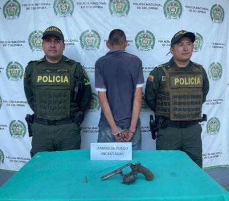 En flagrancia es capturado por porte de armas de fuego