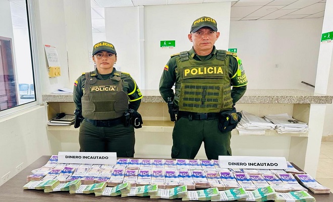 Capturados dos hombres que transportaban 300 millones de pesos en efectivo