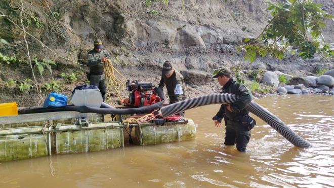 Continúan los controles de la Policía a la minería ilegal