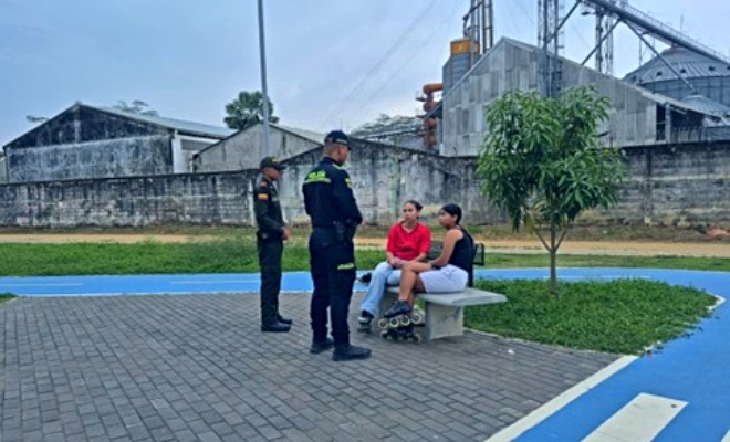 Con un mensaje claro de prevención y autocuidado, la Policía Comunitaria llegó a Miraflores para fortalecer la conciencia ciudadana frente al consumo de sustancias alucinógenas.