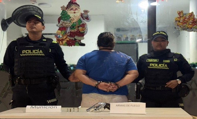 Capturada por el delito de porte ilegal de armas de fuego