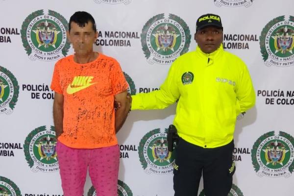 Capturado por orden judicial por el delito de acceso carnal abusivos con menor de 14 años