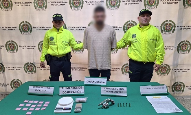 capturada arma, munición, estupefacientes incautados 