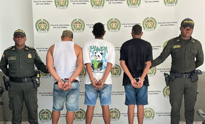 Tres capturados y un apreendido por el delito de hurto