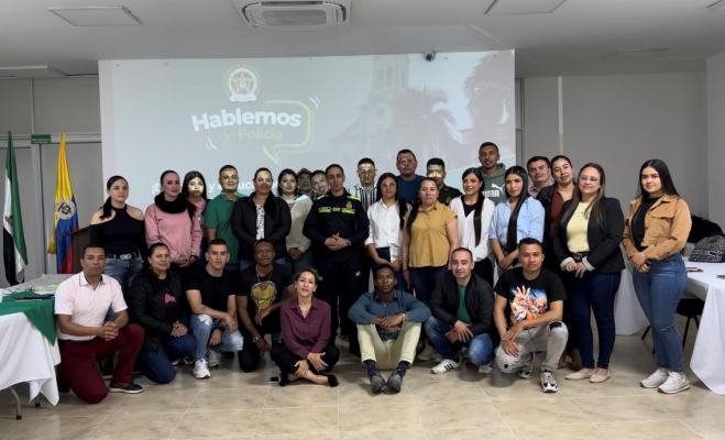 Encuentro de diálogo y escucha activa Hablemos de Policía