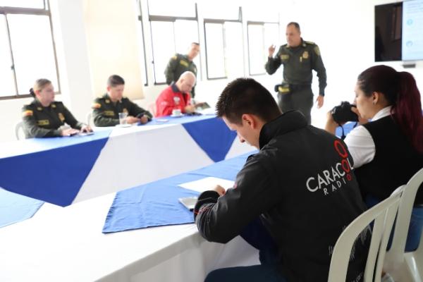 El grupo de Derechos Humanos de la Policía resalta la observación general número 37 en importante charla a los medios de comunicación