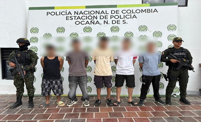 logrando la captura de cinco sujetos presuntamente pertenecientes al GAOR, frente 33, compañía Negro Eliecer. 