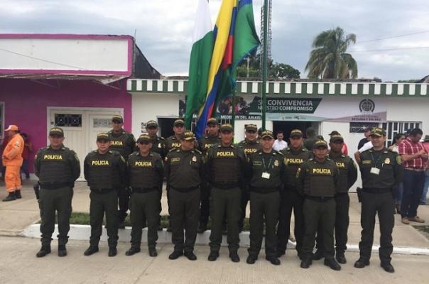 Foto antigua revista a las Subestaciones por parte del hoy BG. Zapata Nicolas