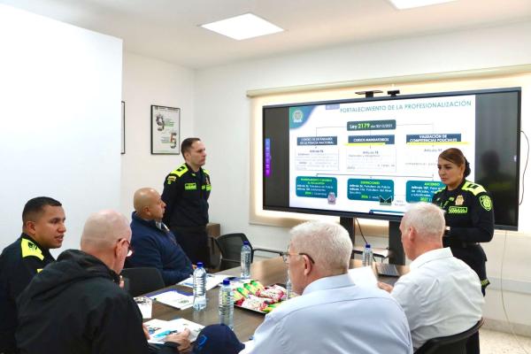 fotograf&iacute;a de la socializaci&oacute;n con personal de la delegaci&oacute;n 