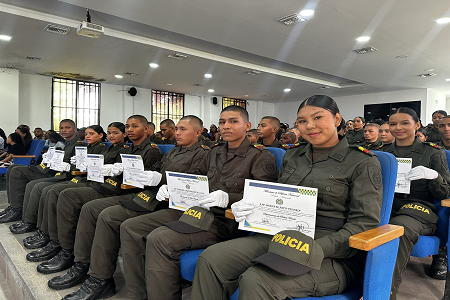  Juramento de bandera de Auxiliares de Policías