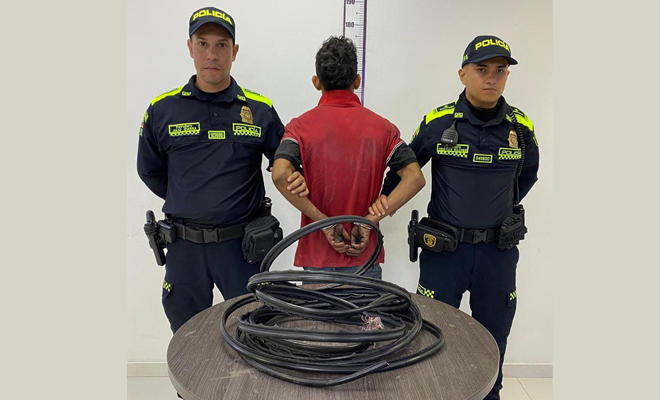 La Policía Nacional capturó a un hombre que hurtaba cable en Villavicencio