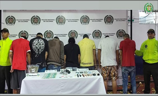 Nueve personas fueron capturadas por su responsabilidad en al menos treinta y ocho casos de hurto a personas y motocicletas mediante la modalidad de atraco con arma de fuego.