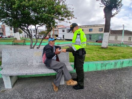 concientizar a la comunidad sobre los peligros asociados a la manipulación de pólvora