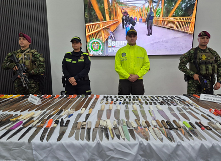 200 armas cortopunzantes incautadas en Apartadó