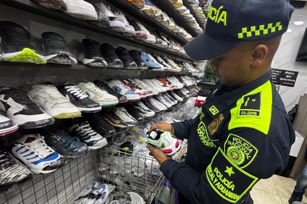 Millonaria incautación de mercancía de contrabando en el centro de Cali