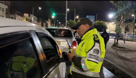 junto a la Alcaldía Municipal de Pasto, la Secretaría de Gobierno y Tránsito Municipal, está llevando a cabo operativos interinstitucionales 