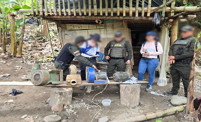 Capturadas tres personas por extracción ilegal de material de arrastre en zona rural de Manizales
