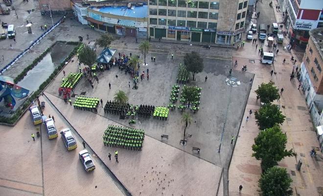 Rueda de prensa de presentación de uniformados que reforzaran la seguridad en el centro de Bogotá