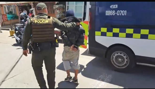 labores de patrullaje y control de personas y vehículos