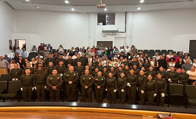 La Policía Nacional gradúa a 38 nuevos auxiliares para el servicio comunitario en 11 municipios de Risaralda
