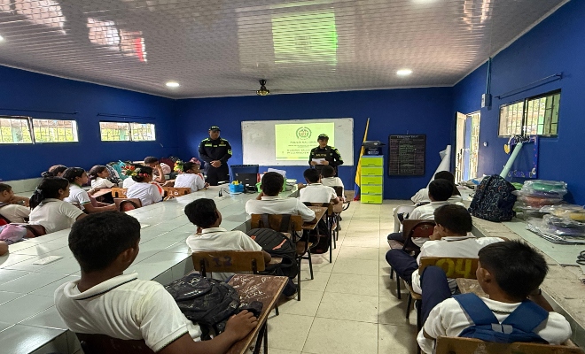 Estudiantes de la Institución Educativa Buenos Aires. 