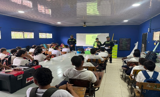 Estudiantes de la Institución Educativa Buenos Aires. 