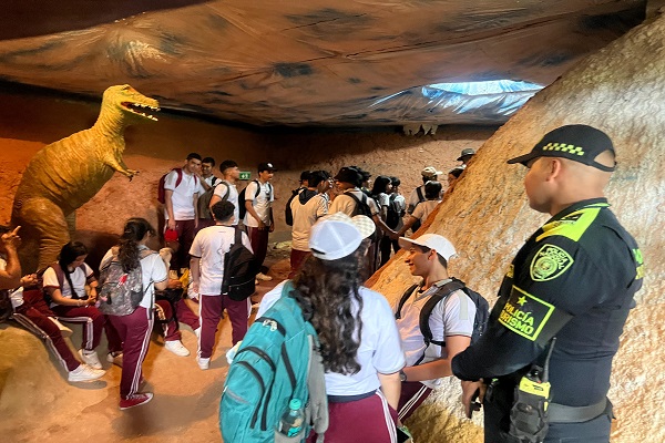 Estudiantes y docentes fortalecen su conocimiento sobre la historia, la cultura y el medio ambiente del Huila.