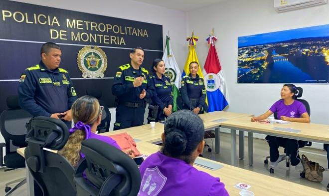 Guardianas Púrpuras y Policía Metropolitana fortalecen la red de protección contra la violencia de género