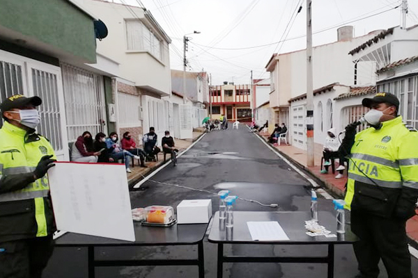 Actividad comunitaria en beneficio de los adultos mayores 