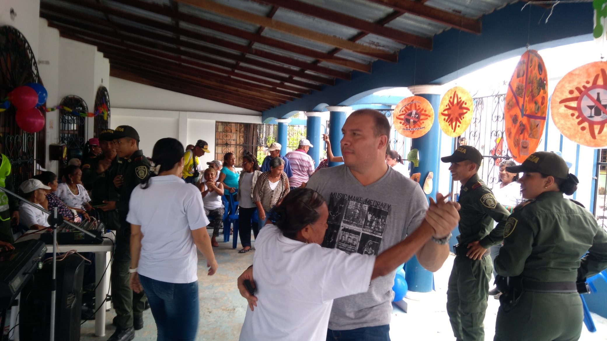 El adulto mayor es objeto de especial atención para la policia de prevención  