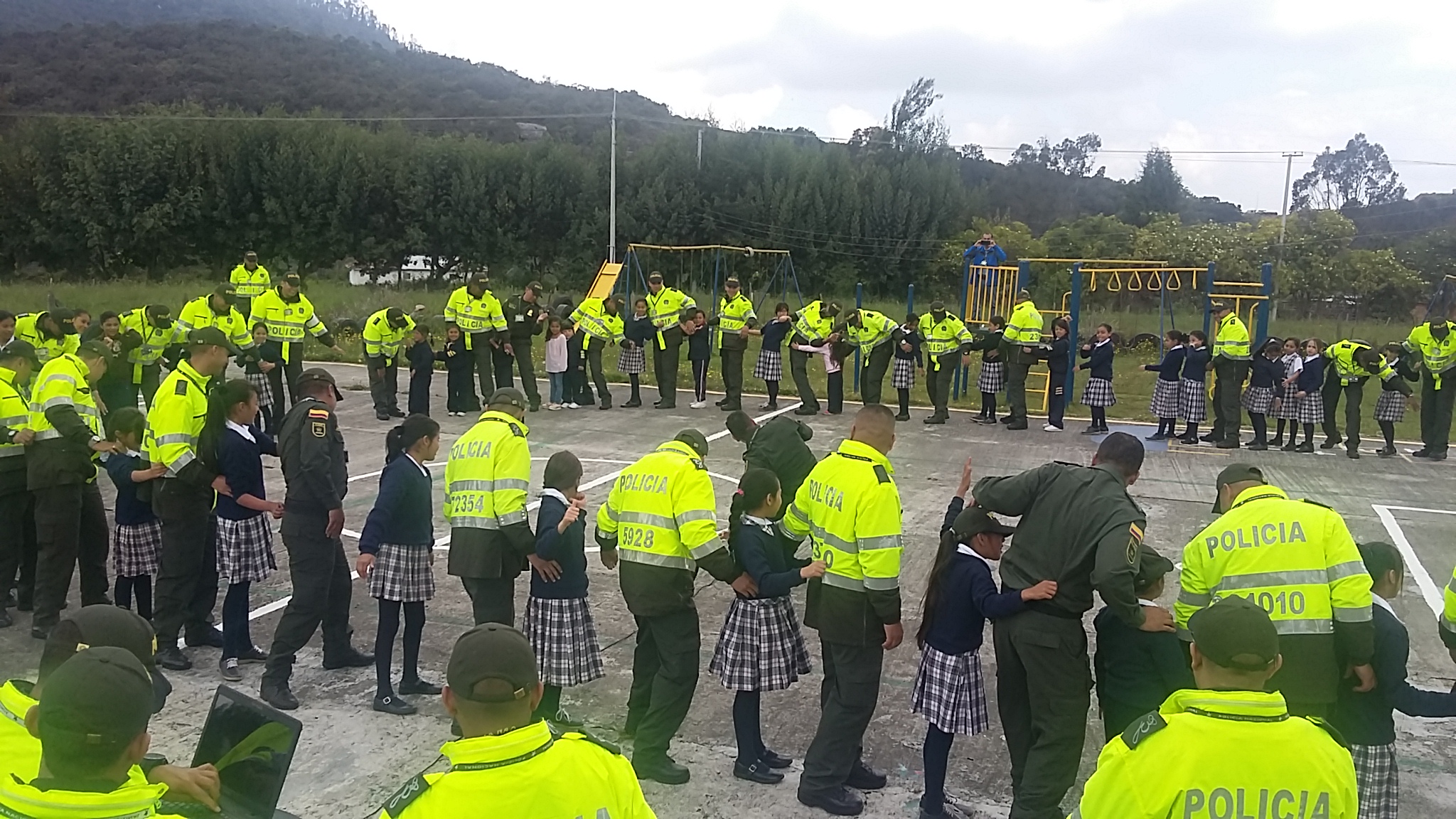 Nuestra Escuela se vincula con la población escolar del municipio de Sibaté