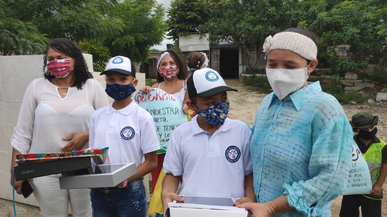 actividad prevención semilleros de la legalidad entrega tablets