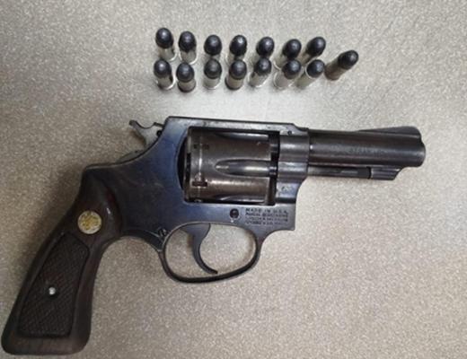 Adolescente fue aprehendido con un arma de fuego en su poder en Manizales