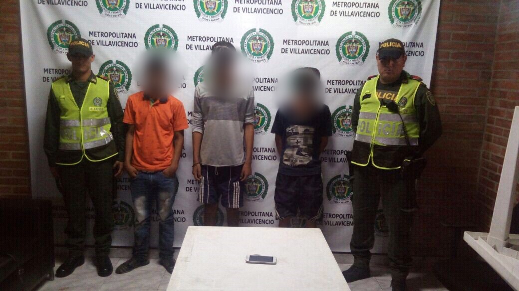 Mediante modalidad de atraco despojaron de los elementos a un conductor de taxi