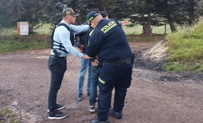 El Gaula logra aprehender a un adolescente quien se encontraba custodiándolos.       