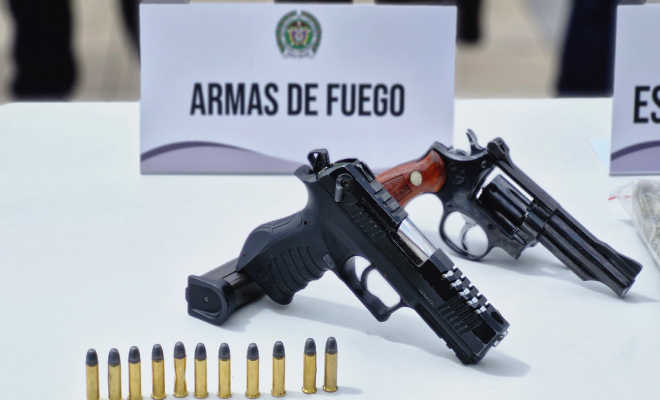 Incautación de armas de fuego que les fueron halladas durante los allanamientos