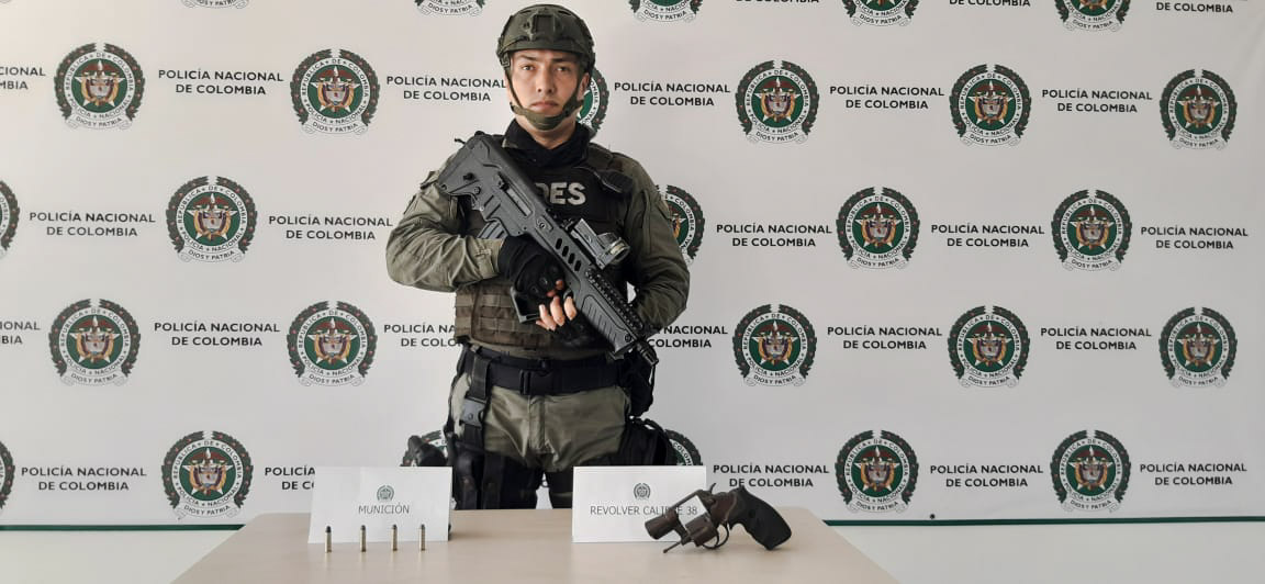 Gracias a la colaboración de la ciudadanía logramos halar un arma de fuego