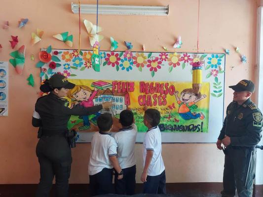 Dando la bienvenida a los estudiantes