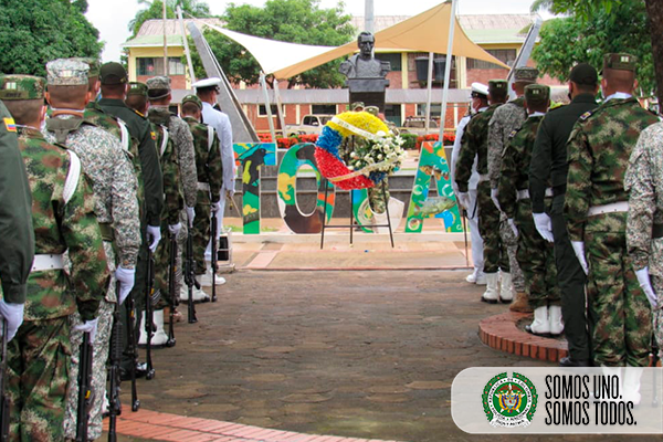 Calle de honor en memoria de nuestros héroes